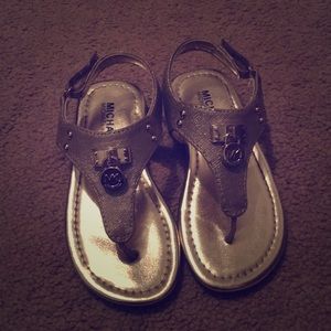 Michael Kors toddler sandals only worn once size8